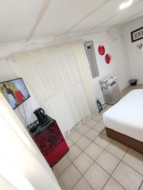 Chikos guest house
